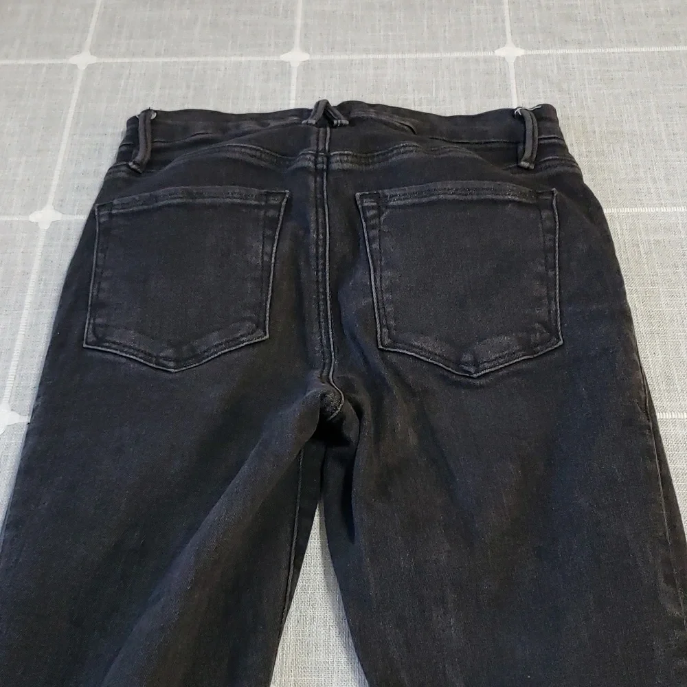 GOOD American Good Legs Jean's, Size 6/28 - Picture 6 of 16